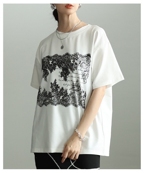 Sawa a la mode(サワアラモード)の「レース柄フロッキープリントTシャツ(Tシャツ/カットソー・レディース・ブラック/オフホワイト・FREE)」の11枚目の写真