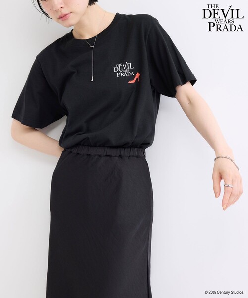GOOD ROCK SPEED(グッドロックスピード)の「【GOOD ROCK SPEED/グッドロックスピード】プラダを着た悪魔 / THE DEVIL WEARS PRADATシャツ(Tシャツ/カットソー・レディース・ブラック/ホワイト・L/M)」の1枚目の写真
