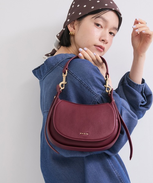 PALIO(パリオ)の「【PALIO/パリオ】2WAYハーフムーンショルダーバッグ/WEB限定(ショルダーバッグ・レディース・ボルドー/ブラック・FREE)」の1枚目の写真