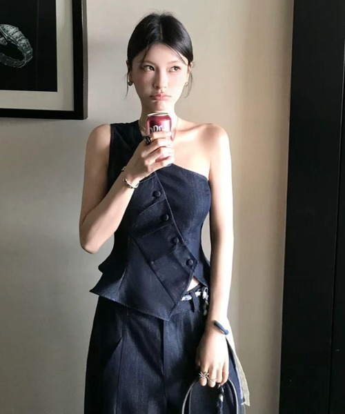 FAVORITO(ファヴォリート)の「オフショルダートップスパンツセットアップ(セットアップ・レディース・ダークブルー・M/L/S)」の3枚目の写真