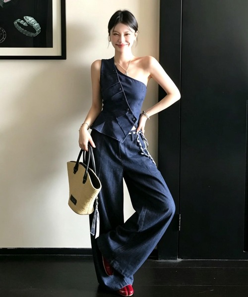 FAVORITO(ファヴォリート)の「オフショルダートップスパンツセットアップ(セットアップ・レディース・ダークブルー・M/L/S)」の6枚目の写真