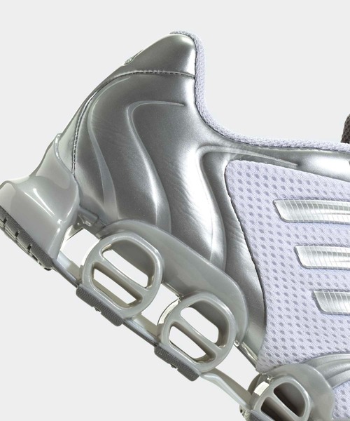 adidas(アディダス)の「メガ ゴーストライド / Mega Ghostride / アディダスオリジナルス adidas Originals(スニーカー・レディース・ホワイト・26.5cm/27.0cm/27.5cm/28.0cm/23.5cm/24.0cm/24.5cm/25.0cm/25.5cm/26.0cm/22.5cm/22.0cm/23.0cm)」の8枚目の写真