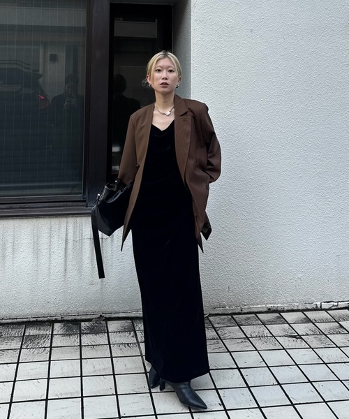 Ameri(アメリ)の「DRAPE CURVE VELOUR DRESS(ドレス・レディース・ブラック/ブルー/ボルドー・SMALL/MEDIUM)」の13枚目の写真
