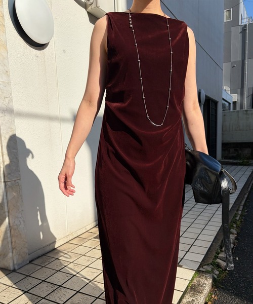 Ameri(アメリ)の「DRAPE CURVE VELOUR DRESS(ドレス・レディース・ブラック/ブルー/ボルドー・SMALL/MEDIUM)」の20枚目の写真