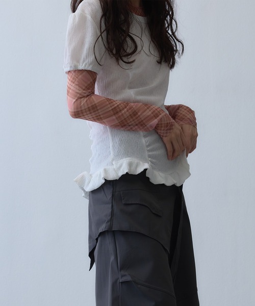 Clum(クルム)の「sheer check mesh tops / シアーチェックメッシュトップス(Tシャツ/カットソー・レディース・レッド・FREE)」の4枚目の写真