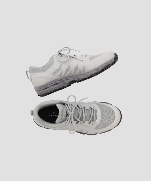 MARGARET HOWELL(マーガレットハウエル)の「WOMEN V2 GORE-TEX HIKING SHOES(スニーカー・レディース・グレー系その他・23.5/24.0/25.0/24.5/23.0)」の1枚目の写真