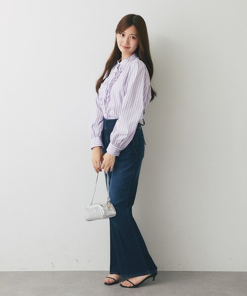 La boutique BonBon（ラブティックボンボン）の「【お上品ストライプ】ストライプフロントフリルブラウス（シャツ/ブラウス・レディース・サックスブルー/ライトベージュ/バイオレット・FREE）」の7枚目の写真