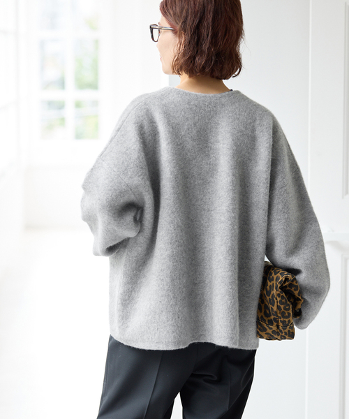 Spick & Span(スピックアンドスパン)の「《新色有り / 追加》ウールフォックスニットジャケット(カーディガン/ボレロ・レディース・ブラック/グレー/ベージュ系その他・FREE)」の17枚目の写真