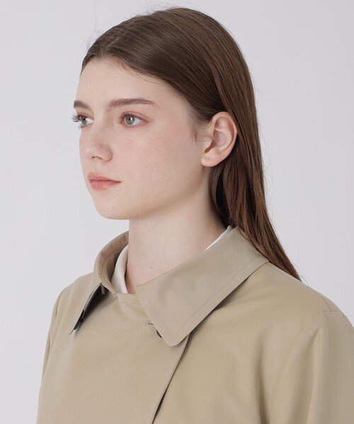 BLUE LABEL CRESTBRIDGE(ブルーレーベルクレストブリッジ)の「ギャバケープトレンチコート(トレンチコート・レディース・ベージュ系その他・38/36)」の8枚目の写真