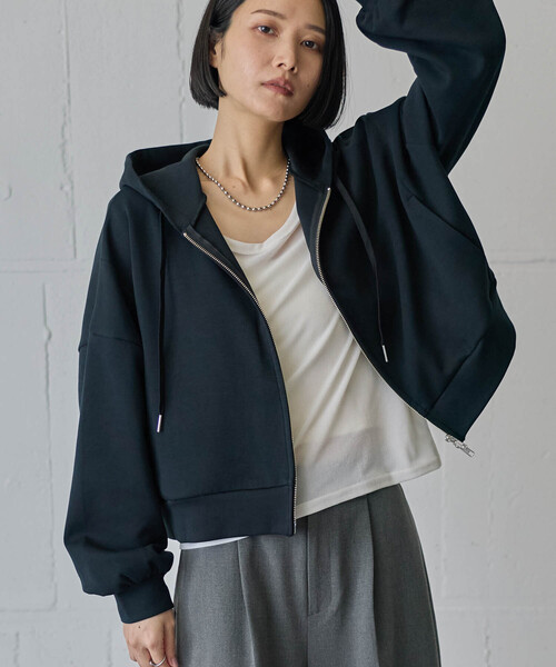 for/c(フォーシー)の「オーバーサイズフーディー【サスティナブル】(パーカー・レディース・アイボリー/ブラック・M/L)」の17枚目の写真