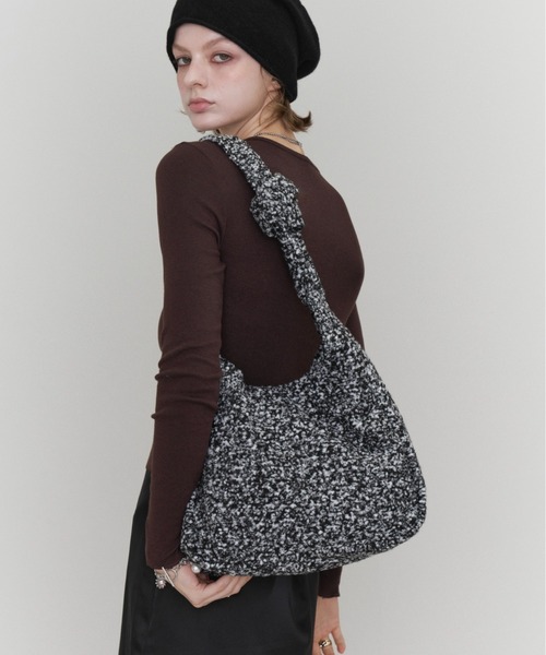 Rohwel(ローウェル)の「Knot Handle Shoulder Bag / ノットハンドルショルダーバッグ(ショルダーバッグ・レディース・ブラック/ブラウン/グレー・FREE)」の4枚目の写真