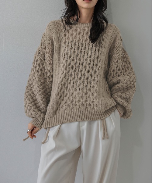 AMELY(エミリー)の「ドロストデザイン ニットトップス/透かし編み/フロントドロスト(ニット/セーター・レディース・モカ/オフホワイト/ボルドー/ブルーグレー/ブラック・フリー)」の4枚目の写真