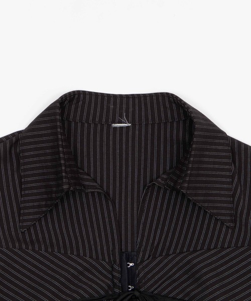 Figments(フィグメンツ)の「マルチホックスキッパーストライプシャツ(シャツ/ブラウス・レディース・ブラック・FREE)」の4枚目の写真