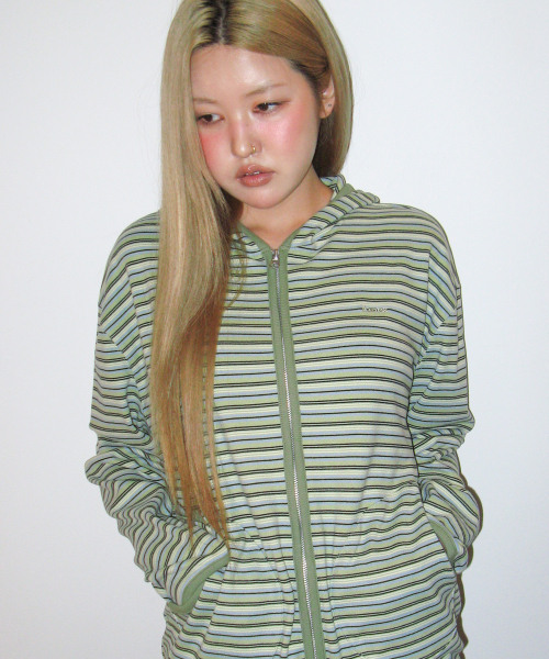 AMESWORLDWIDE(アメスワールドワイド)の「ストライプ ソフトフーディー ジップアップ グリーン(パーカー・レディース・その他・SMALL/MEDIUM)」の3枚目の写真