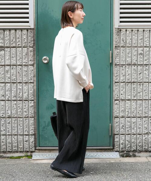 ITEMS URBANRESEARCH（アイテムズ アーバンリサーチ）の「ダンボールバックジッププルオーバー（Tシャツ/カットソー・レディース・オフホワイト/グレー系その他/ネイビー・FREE）」の9枚目の写真