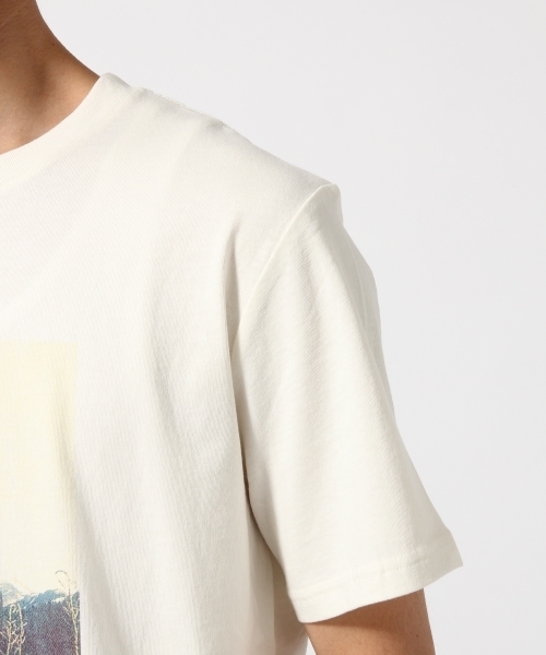 RAGEBLUE（レイジブルー）の「カラーフォトプリントTシャツ/721857（Tシャツ/カットソー・メンズ・オリーブ/グレー系その他/ホワイト/キャメル・MEDIUM/LARGE）」の9枚目の写真