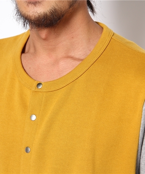 BEAMS T（ビームスティー）の「△75 / Kanie Cardigan（スウェット・メンズ・グレー/マスタード・SMALL/MEDIUM/LARGE）」の6枚目の写真