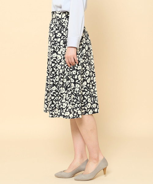 ROPE' PICNIC（ロペピクニック）の「【セットアップ対応】バイカラーフラワースカート（スカート・レディース・ネイビー・38/36）」の8枚目の写真