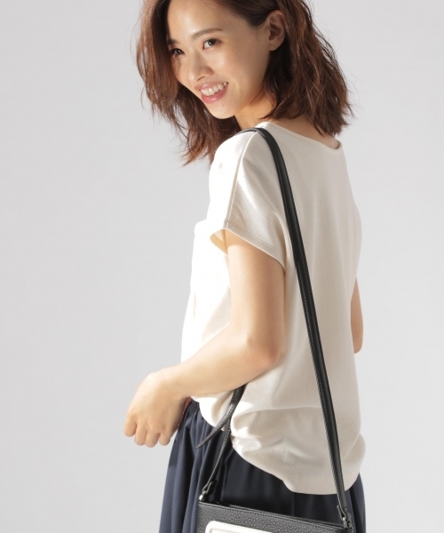 BAYFLOW（ベイフロー）の「2WAY Tシャツ（Tシャツ/カットソー・レディース・オフホワイト/ベビーピンク/チャコール/カーキ・MEDIUM/SMALL）」の2枚目の写真