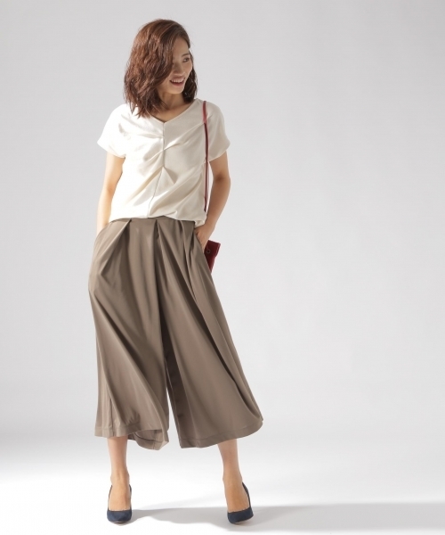 BAYFLOW（ベイフロー）の「2WAY Tシャツ（Tシャツ/カットソー・レディース・オフホワイト/ベビーピンク/チャコール/カーキ・MEDIUM/SMALL）」の6枚目の写真