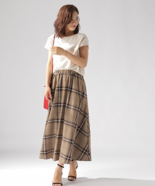 BAYFLOW（ベイフロー）の「2WAY Tシャツ（Tシャツ/カットソー・レディース・オフホワイト/ベビーピンク/チャコール/カーキ・MEDIUM/SMALL）」の9枚目の写真