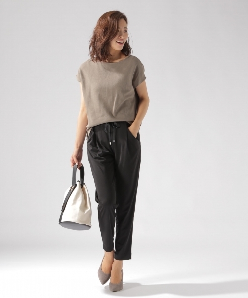 BAYFLOW（ベイフロー）の「2WAY Tシャツ（Tシャツ/カットソー・レディース・オフホワイト/ベビーピンク/チャコール/カーキ・MEDIUM/SMALL）」の11枚目の写真