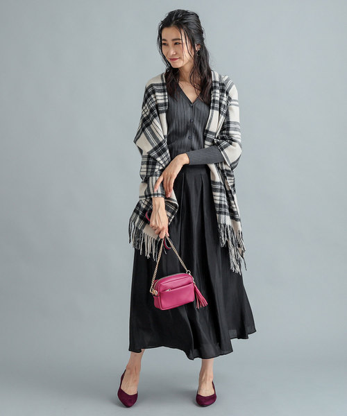 RIVE DROITE（リヴドロワ）の「ウールチェックストール（ストール/ショール・レディース・アイボリー/モカ/グレー/ダークブルー/ライトベージュ/ブラック/イエロー・FREE）」の9枚目の写真