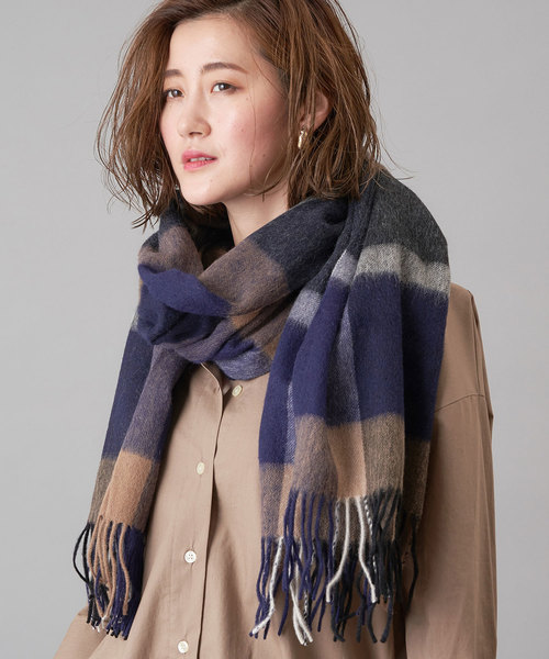RIVE DROITE（リヴドロワ）の「ウールチェックストール（ストール/ショール・レディース・アイボリー/モカ/グレー/ダークブルー/ライトベージュ/ブラック/イエロー・FREE）」の18枚目の写真