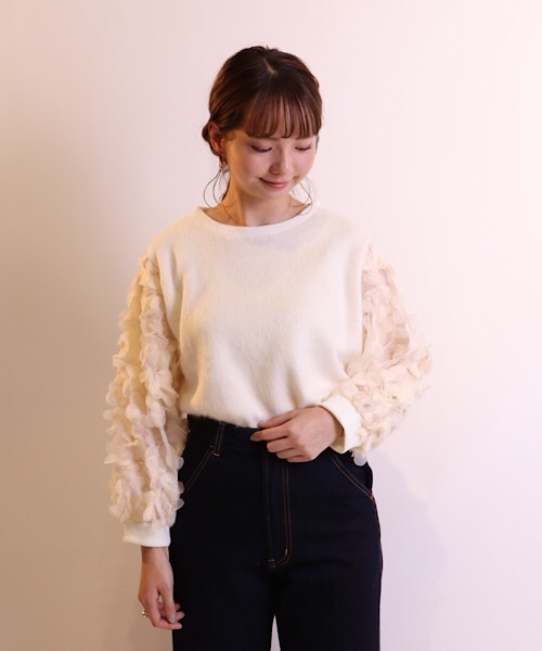 flower(フラワー)の「フルムーンスリーブトップ(その他トップス・レディース・ホワイト/ブラック・FREE)」の2枚目の写真