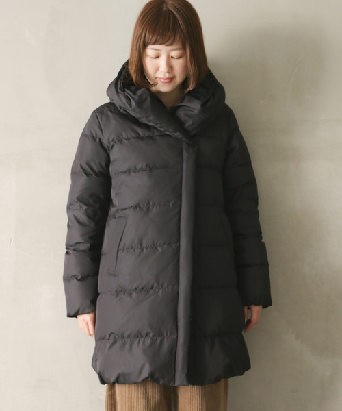 LBC(エルビーシー)の「タフタダウンコート(ダウンジャケット/コート・レディース・ブラック/マスタード/ベージュ・M/L)」の8枚目の写真