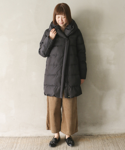 LBC(エルビーシー)の「タフタダウンコート(ダウンジャケット/コート・レディース・ブラック/マスタード/ベージュ・M/L)」の17枚目の写真