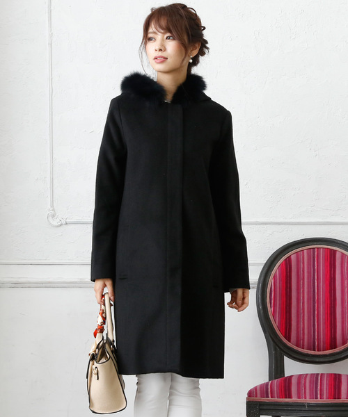 ElegChic（エレグシック）の「フォックスファーフード ロング コート 結婚式対応（チェスターコート・レディース・ライトグレー/ブラック/グレイッシュベージュ・M/L/XL）」の12枚目の写真