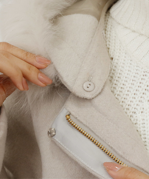 ElegChic（エレグシック）の「フォックスファーフード ロング コート 結婚式対応（チェスターコート・レディース・ライトグレー/ブラック/グレイッシュベージュ・M/L/XL）」の13枚目の写真