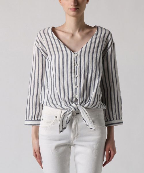 three dots(スリードッツ)の「ストライプガーゼ タイフロントシャツ(シャツ/ブラウス・レディース・ホワイト×ネイビー・SMALL)」の2枚目の写真