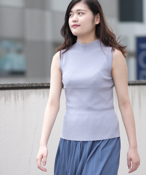 TRUDEA(トルディア)の「ノースリーブプルオバー(ニット/セーター・レディース・ホワイト/ブラック/ブラウン/カーキ/ピンク/ラベンダー・MEDIUM/LARGE)」の5枚目の写真