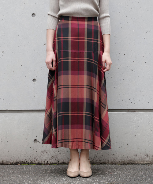Liesse（リエス）の「チェックフレアースカート（スカート・レディース・ボルドー/キャメル・S/M）」の5枚目の写真