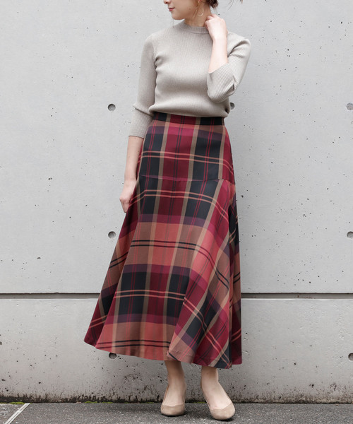 Liesse（リエス）の「チェックフレアースカート（スカート・レディース・ボルドー/キャメル・S/M）」の4枚目の写真