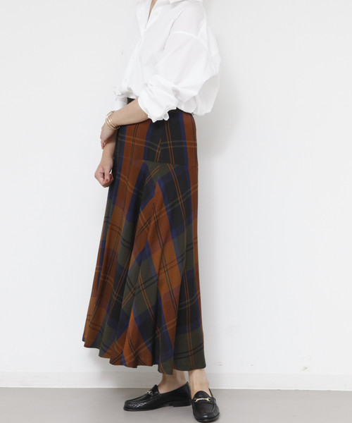 Liesse（リエス）の「チェックフレアースカート（スカート・レディース・ボルドー/キャメル・S/M）」の10枚目の写真