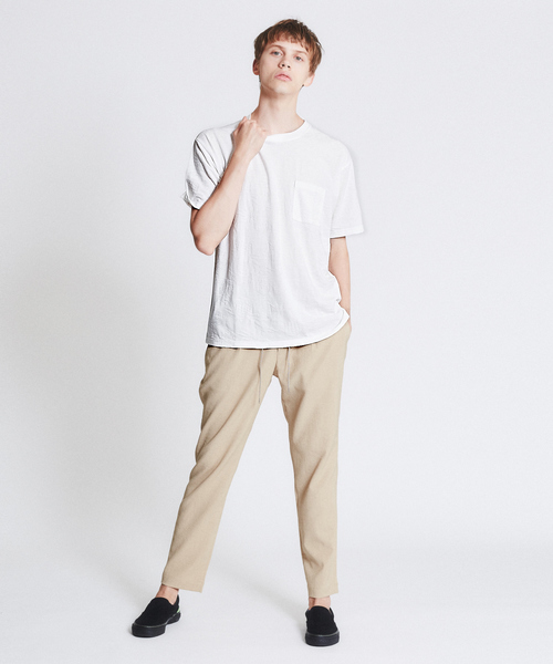 ABAHOUSE GRAY(アバハウスグレイ)の「【展開店舗限定】パイナップル柄 ジャガード半袖Tシャツ(Tシャツ/カットソー・メンズ・ホワイト/ベージュ/ネイビー・46/48)」の4枚目の写真