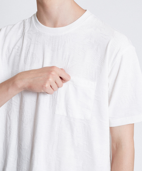 ABAHOUSE GRAY(アバハウスグレイ)の「【展開店舗限定】パイナップル柄 ジャガード半袖Tシャツ(Tシャツ/カットソー・メンズ・ホワイト/ベージュ/ネイビー・46/48)」の9枚目の写真