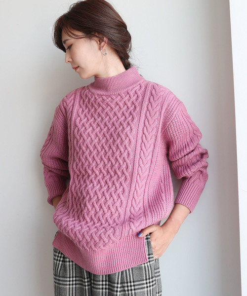 AMERICAN HOLIC（アメリカンホリック）の「ハイネックケーブルニットプルオーバー ＊（ニット/セーター・レディース・ネイビー/ピンク/グリーン/アイボリー/ダークグレー/マスタード・M/L）」の6枚目の写真