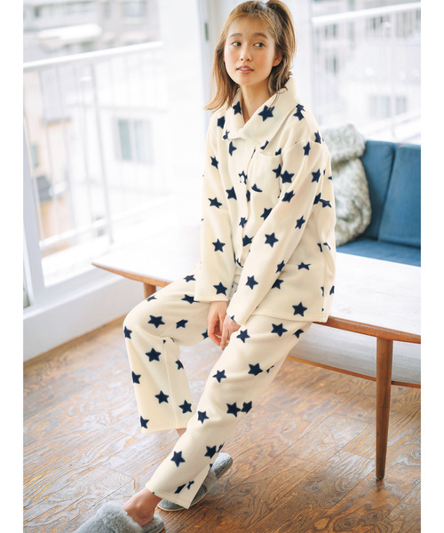 Lingerie by GeeRA�i�����W�F���[�o�C�W�[���j�́u����ӂ�t���[�X���[���E�F�A�㉺�Z�b�g�i���[���E�F�A/�p�W���}�j�v�b�z���C�g�n���̑�