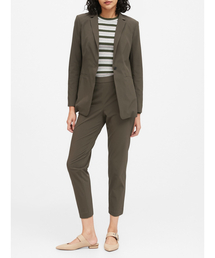 WOMENS�i�E�B�����Y�j�́uLong & Lean-Fit �p�t�H�[�}���X�X�g���b�` �u���U�[�i�e�[���[�h�W���P�b�g�j�v