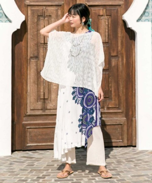 チャイハネ（チャイハネ）の「【チャイハネ】yul 曼荼羅模様ノースリーブワンピース（ワンピース・レディース・ホワイト/ブラック/ブルー・FREE）」の5枚目の写真