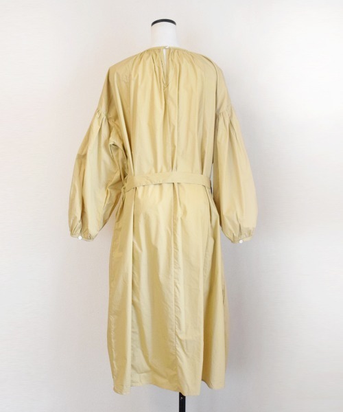 Marient（マリエント）の「バルーンシャツベルトワンピ（シャツワンピース・レディース・ベージュ/ホワイト・FREE）」の7枚目の写真