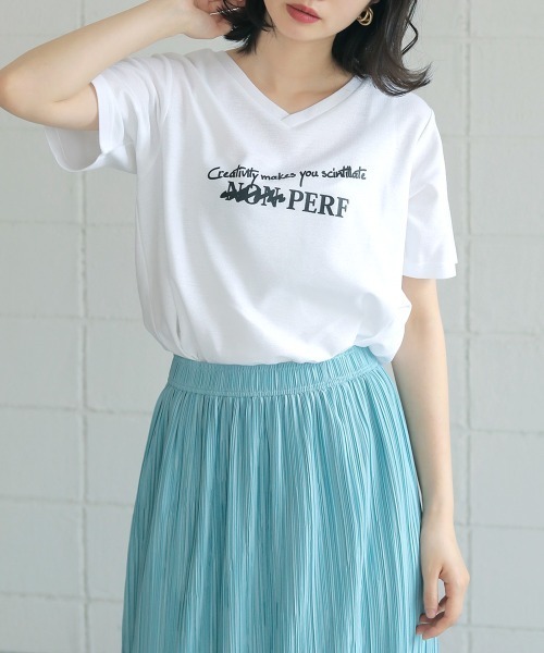 Bou Jeloud(ブージュルード)の「汗染み防止加工◆鹿の子プリントTシャツ(Tシャツ/カットソー・レディース・ライトグレー/ネイビー/オフホワイト・FREE)」の4枚目の写真
