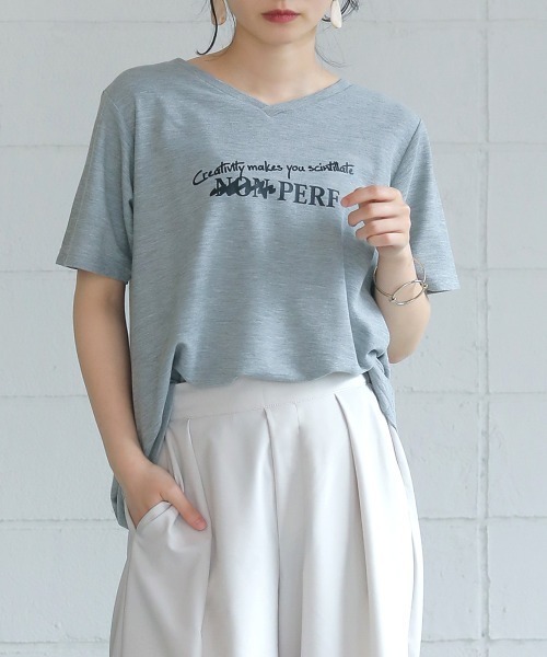 Bou Jeloud(ブージュルード)の「汗染み防止加工◆鹿の子プリントTシャツ(Tシャツ/カットソー・レディース・ライトグレー/ネイビー/オフホワイト・FREE)」の14枚目の写真