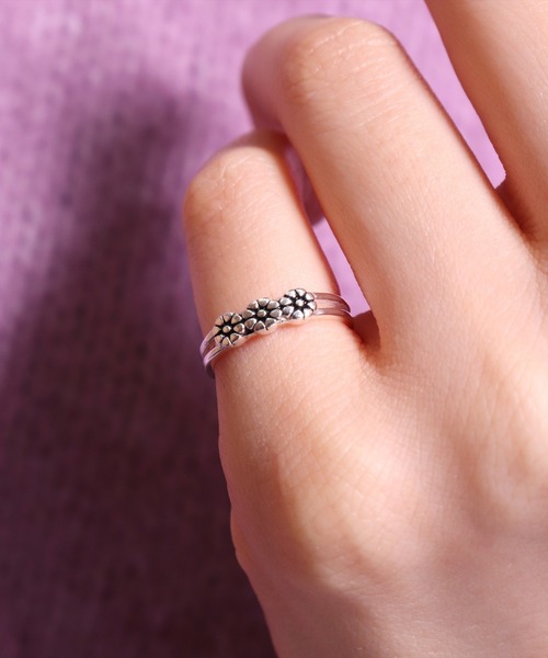 BAYBLO（ベイブロ）の「(EL)【ユニセックス】シルバー925 デザイン リング（リング・レディース・その他/その他1/その他2/その他3/その他4/その他5/その他6/その他7/その他8/その他9/その他10/その他11/その他12/その他13/その他14/その他15/その他16/その他17/その他18/その他19/その他20/その他21/その他22/その他23/その他24/その他25/その他26/その他27/その他28/その他30/その他29/その他31/その他32/その他33/その他34/ブラック系その他2/ブラック系その他・FREE）」の8枚目の写真