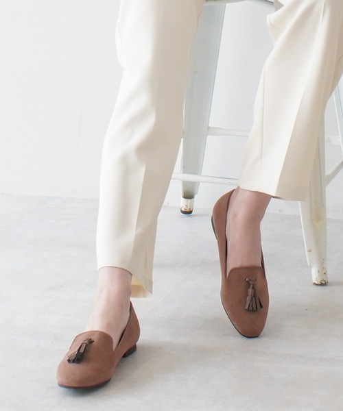 AmiAmi（アミアミ）の「タッセルオペラシューズ/ローファー（ローファー・レディース・ブラック系その他/ブラック/アイボリー/ブラウン/パイソン/グレー・L/LL/M/S）」の5枚目の写真