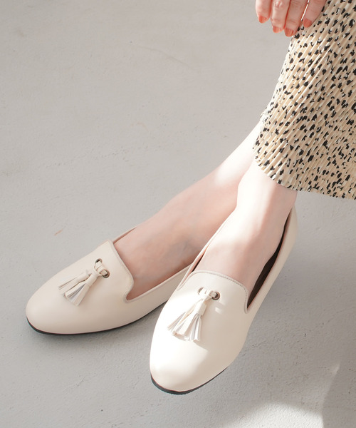 AmiAmi（アミアミ）の「タッセルオペラシューズ/ローファー（ローファー・レディース・ブラック系その他/ブラック/アイボリー/ブラウン/パイソン/グレー・L/LL/M/S）」の21枚目の写真